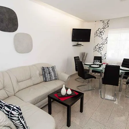 Apartman 20 *