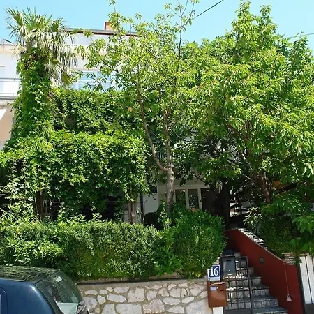 Apartman 20 *