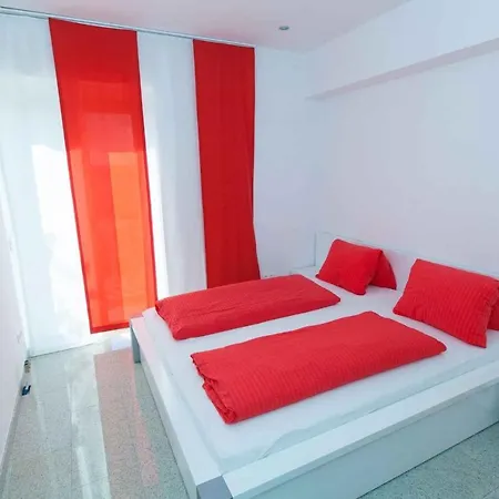 20 Apartment *