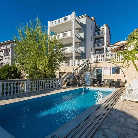 20 * Crikvenica